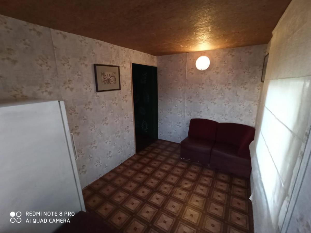 Viesu Nams Klanas Hotel Енгуре Екстериор снимка